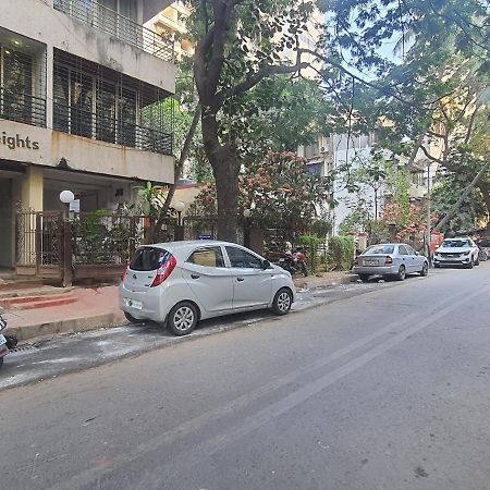 Osi Apartments Khar West 뭄바이 외부 사진