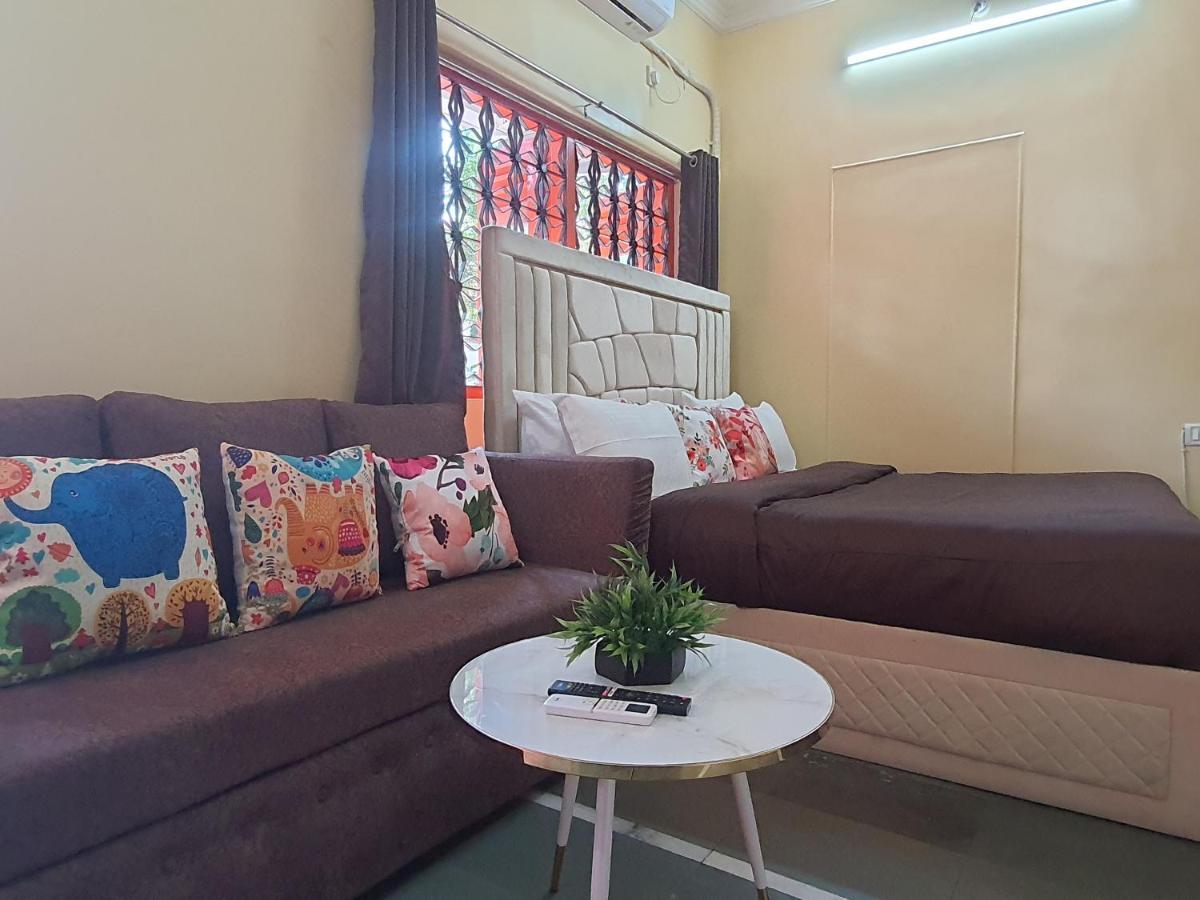 Osi Apartments Khar West 뭄바이 외부 사진
