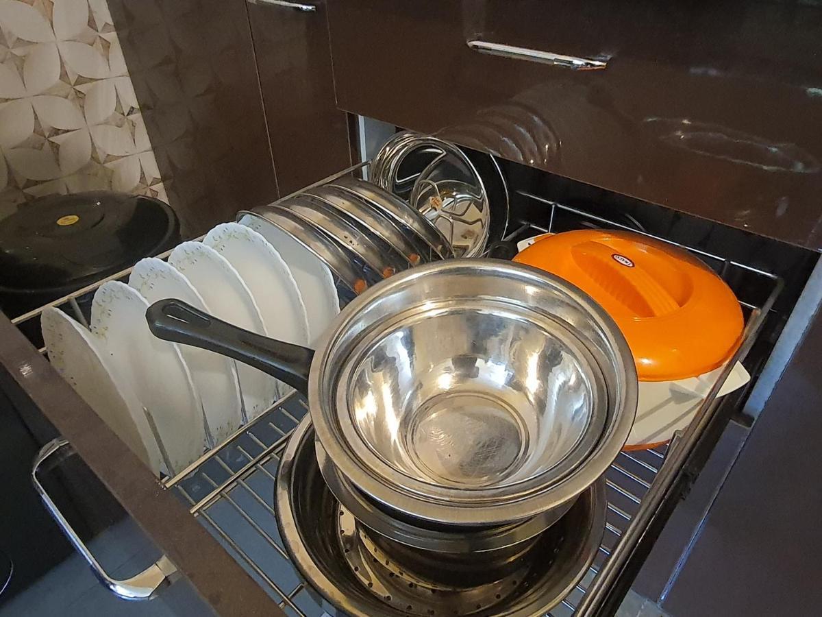 Osi Apartments Khar West 뭄바이 외부 사진